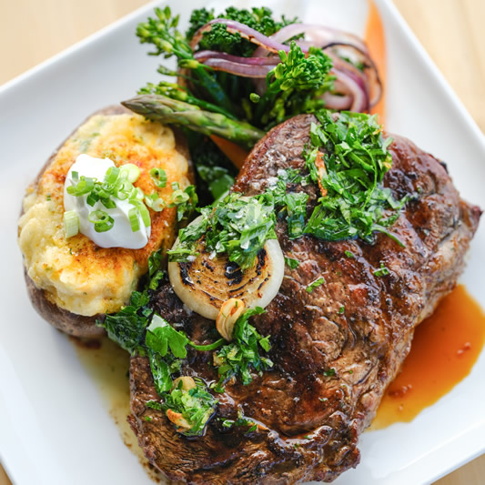 steak in-flight meal